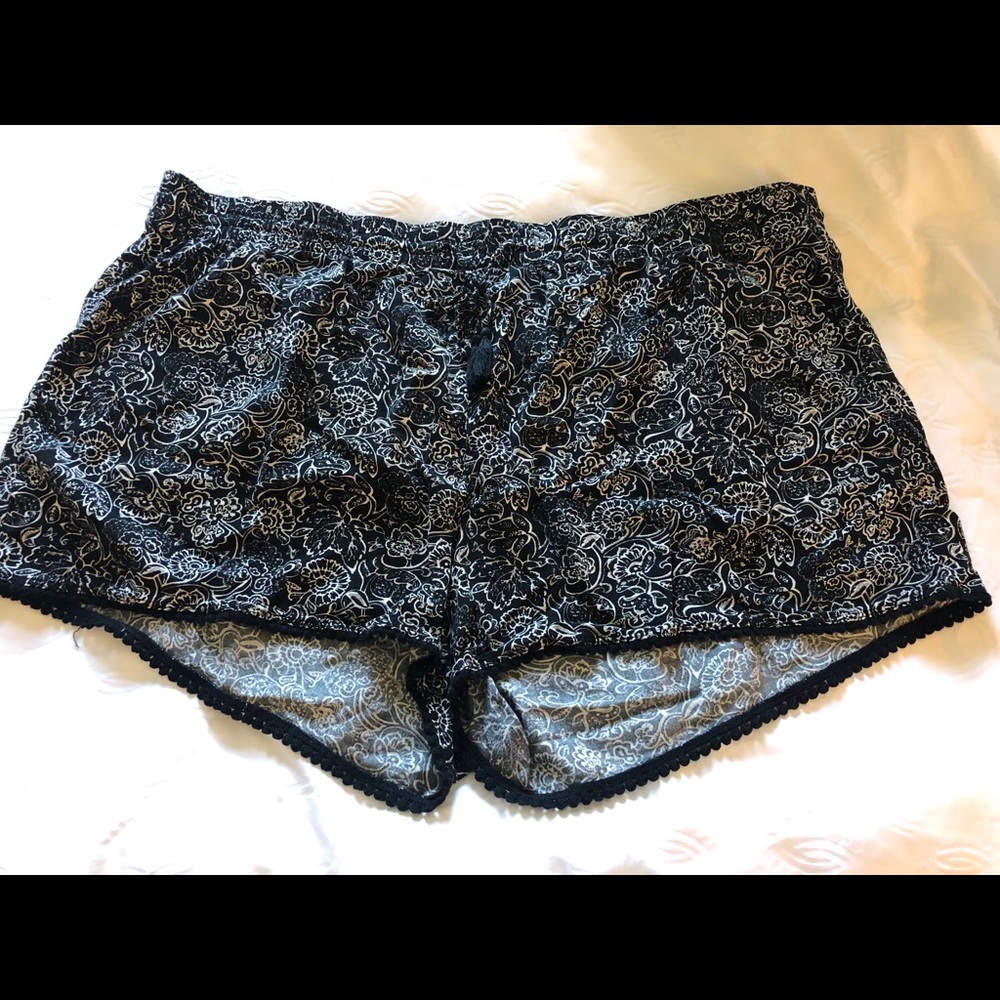 Old Navy 2XL cotton shorts